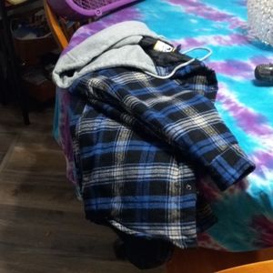 BLUE AND BLACK THICKER FLANNEL BUTTON UP COAT
